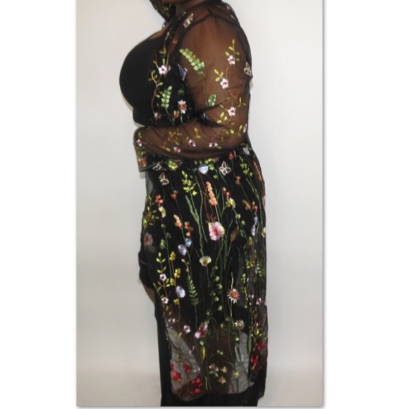 Long floral mesh coverup/kimono - Picture 2 of 3